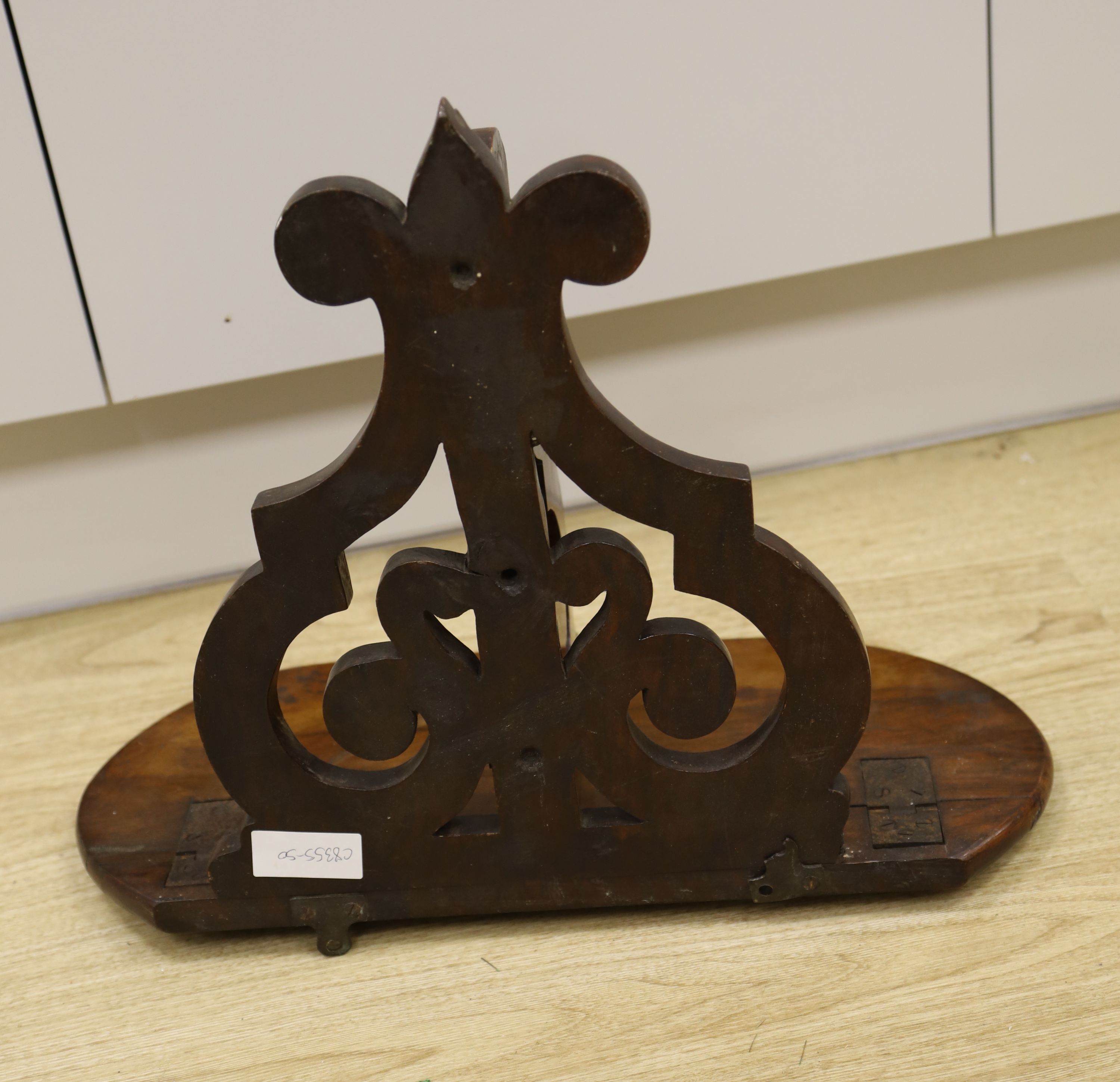 A mahogany wall bracket, 39 x 49cm